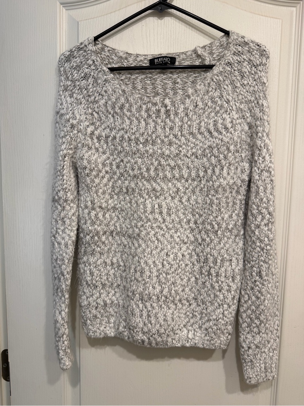 Buffalo David Bitton Women's Cream and Light Gray Marled Scoop Neck Sweater